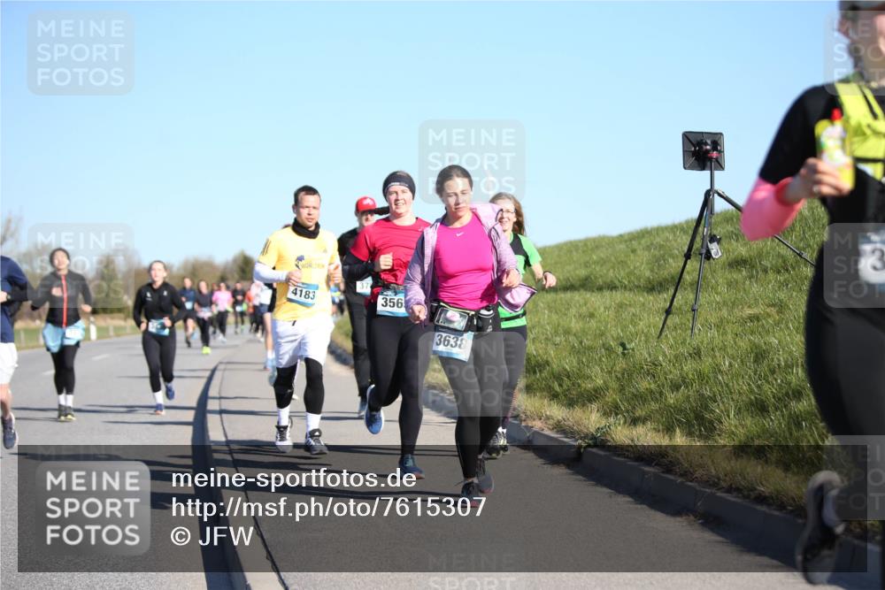 06.04.2025 - 44. Internationalen Wilhelmsburger Insellauf Jannik Wohlers http://msf.ph/oto/7615307 06.04.2025 09:33:49 Laufen 4183, 37, 356, 3638 meine-sportfotos.de