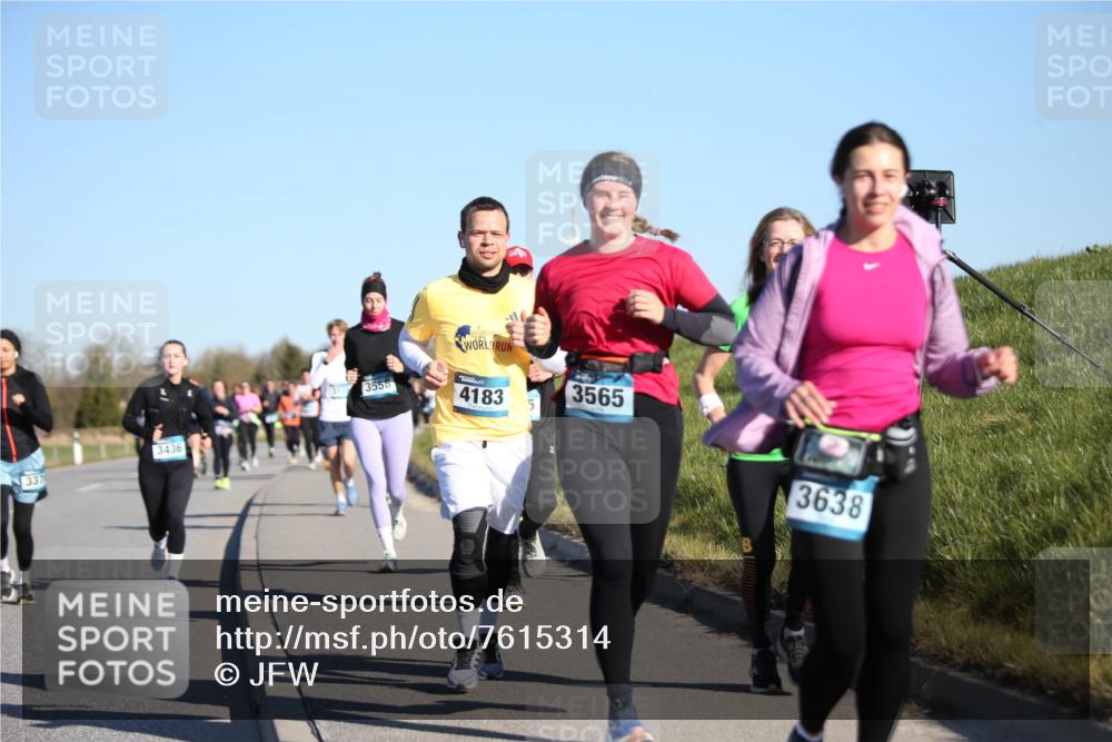 06.04.2025 - 44. Internationalen Wilhelmsburger Insellauf Jannik Wohlers http://msf.ph/oto/7615314 06.04.2025 09:33:50 Laufen 3436, 337, 3558, 3565, 4183, 5, 3638 meine-sportfotos.de