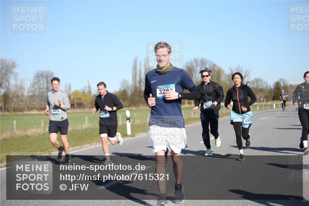 06.04.2025 - 44. Internationalen Wilhelmsburger Insellauf Jannik Wohlers http://msf.ph/oto/7615321 06.04.2025 09:33:52 Laufen 4432, 4431, 329, 3683, 3374, 34 meine-sportfotos.de