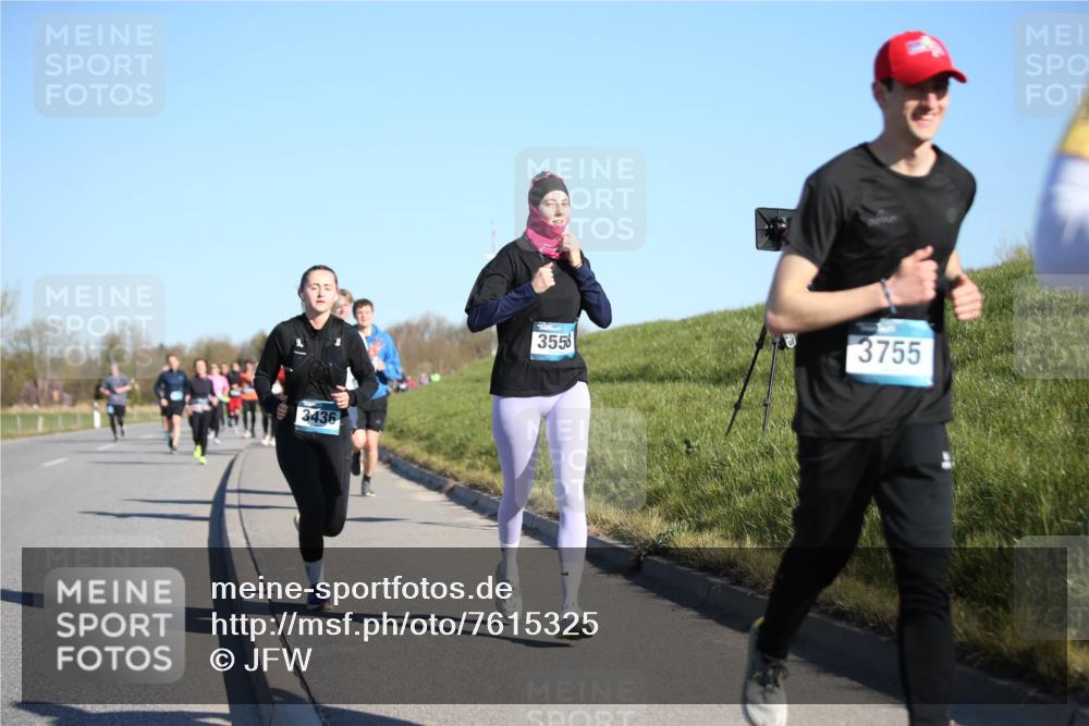 06.04.2025 - 44. Internationalen Wilhelmsburger Insellauf Jannik Wohlers http://msf.ph/oto/7615325 06.04.2025 09:33:53 Laufen 3436, 3558, 3755 meine-sportfotos.de