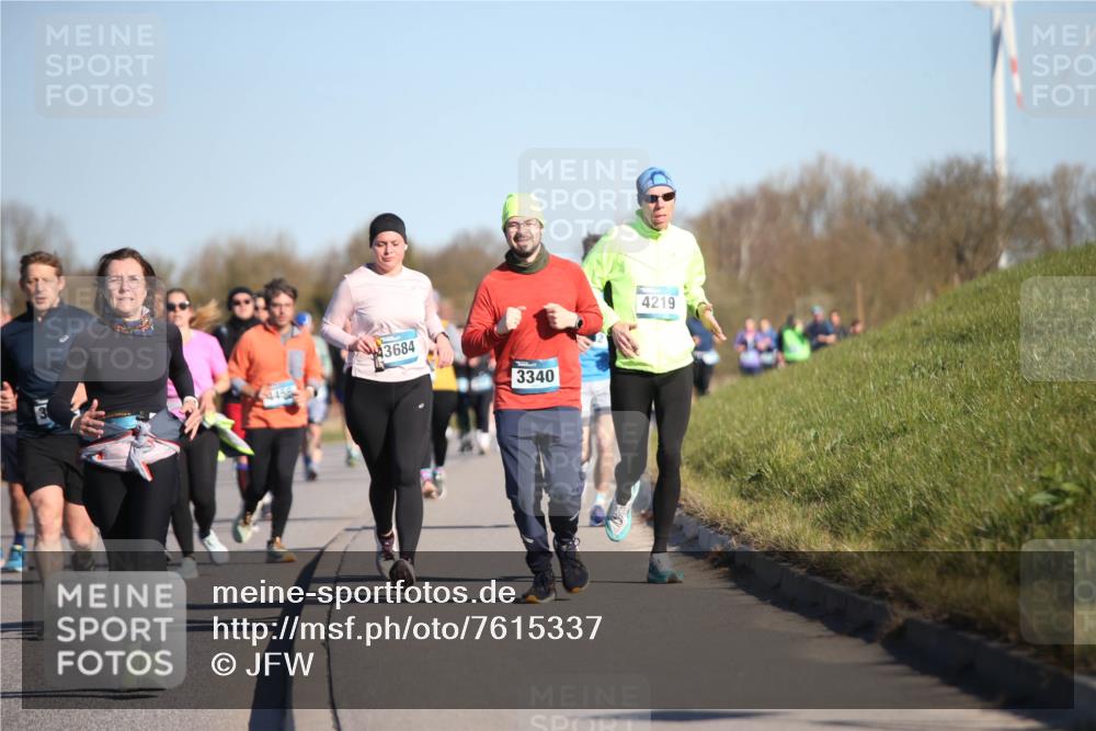 06.04.2025 - 44. Internationalen Wilhelmsburger Insellauf Jannik Wohlers http://msf.ph/oto/7615337 06.04.2025 09:33:57 Laufen 43684, 3340, 4219 meine-sportfotos.de