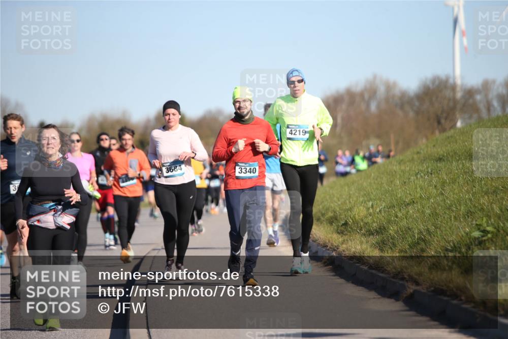 06.04.2025 - 44. Internationalen Wilhelmsburger Insellauf Jannik Wohlers http://msf.ph/oto/7615338 06.04.2025 09:33:57 Laufen 3684, 3, 3340, 4219 meine-sportfotos.de