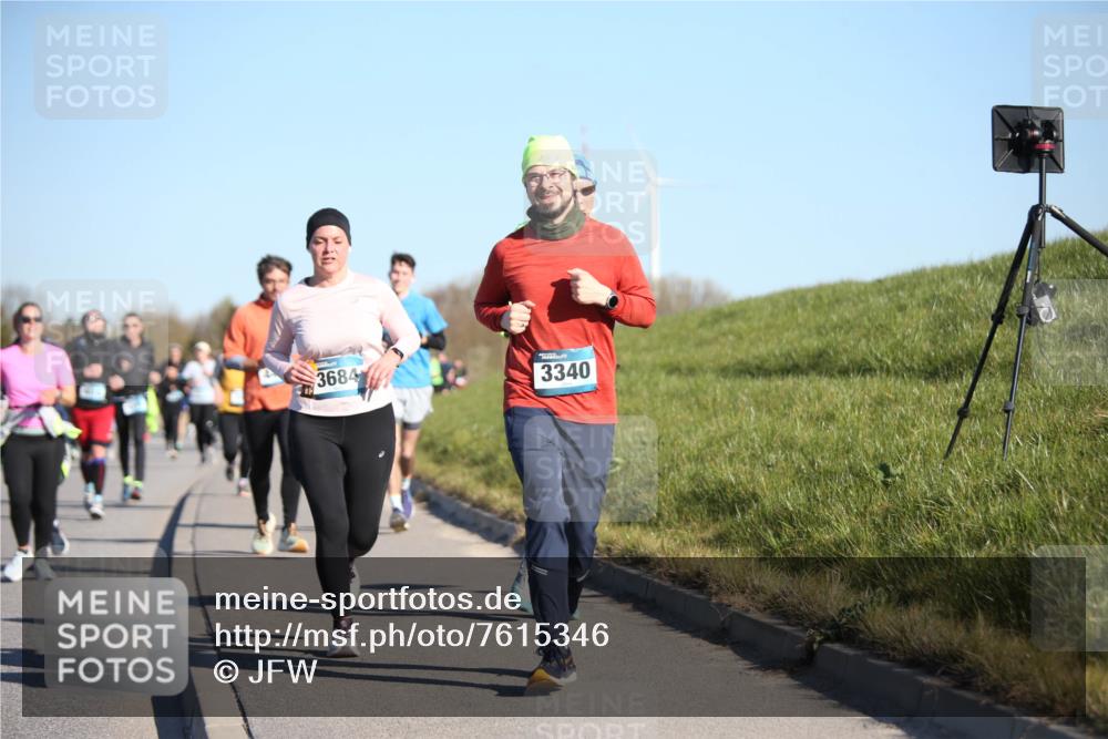 06.04.2025 - 44. Internationalen Wilhelmsburger Insellauf Jannik Wohlers http://msf.ph/oto/7615346 06.04.2025 09:34:01 Laufen 3684, 3340 meine-sportfotos.de