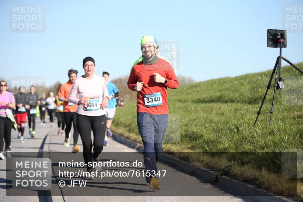 06.04.2025 - 44. Internationalen Wilhelmsburger Insellauf Jannik Wohlers http://msf.ph/oto/7615347 06.04.2025 09:34:01 Laufen 3684, 3340 meine-sportfotos.de