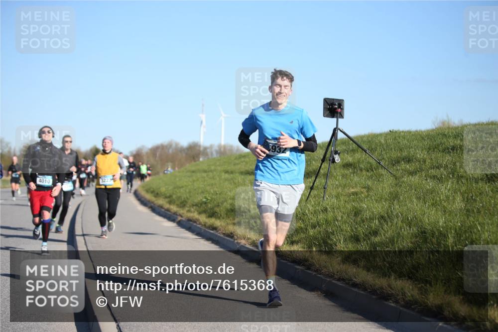 06.04.2025 - 44. Internationalen Wilhelmsburger Insellauf Jannik Wohlers http://msf.ph/oto/7615368 06.04.2025 09:34:06 Laufen 4010, 3223, 932 meine-sportfotos.de