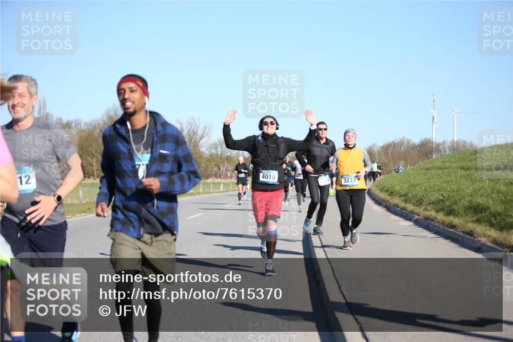 06.04.2025 - 44. Internationalen Wilhelmsburger Insellauf Jannik Wohlers http://msf.ph/oto/7615370 06.04.2025 09:34:07 Laufen 12, 4010, 4340, 3223 meine-sportfotos.de