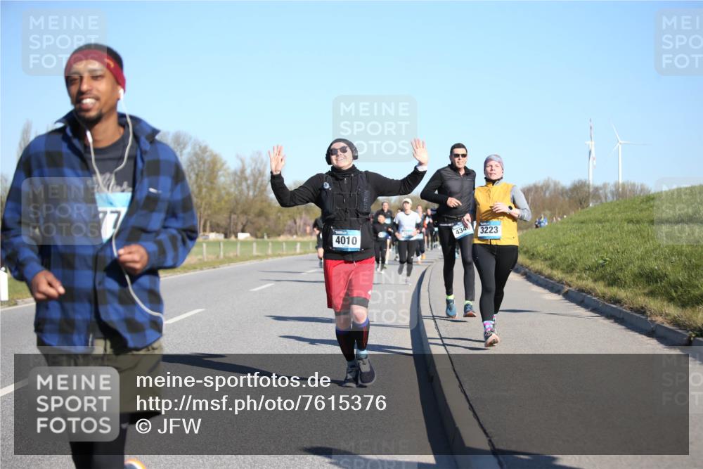 06.04.2025 - 44. Internationalen Wilhelmsburger Insellauf Jannik Wohlers http://msf.ph/oto/7615376 06.04.2025 09:34:08 Laufen 77, 4010, 434, 3223 meine-sportfotos.de