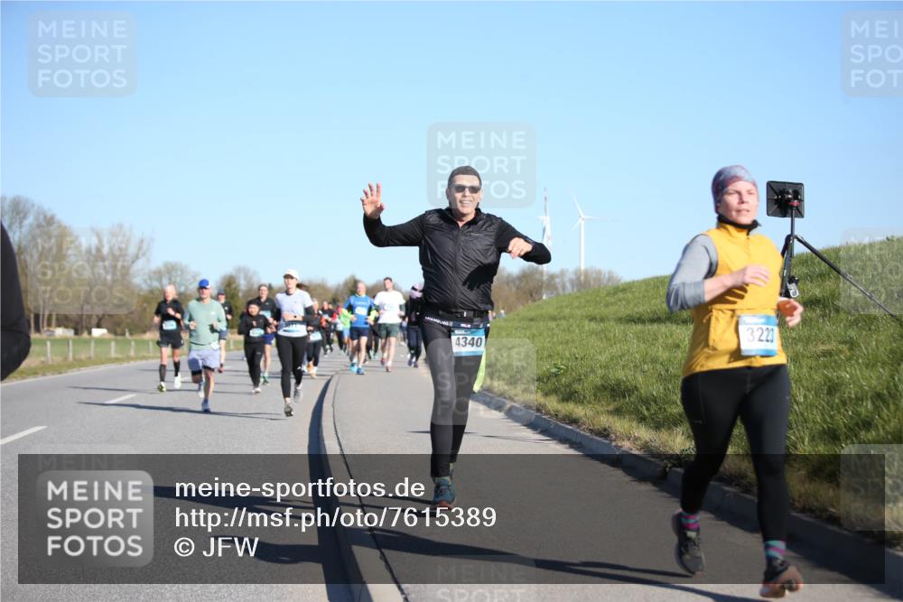 06.04.2025 - 44. Internationalen Wilhelmsburger Insellauf Jannik Wohlers http://msf.ph/oto/7615389 06.04.2025 09:34:09 Laufen 4340, 3223 meine-sportfotos.de