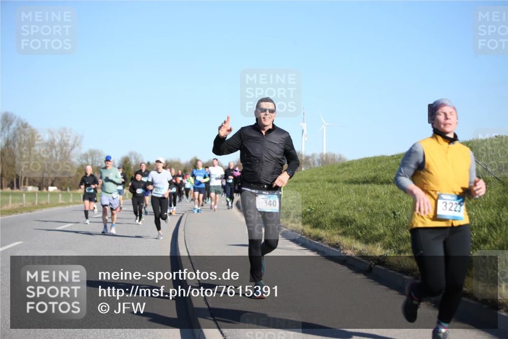 06.04.2025 - 44. Internationalen Wilhelmsburger Insellauf Jannik Wohlers http://msf.ph/oto/7615391 06.04.2025 09:34:10 Laufen 3071, 4340, 3223 meine-sportfotos.de