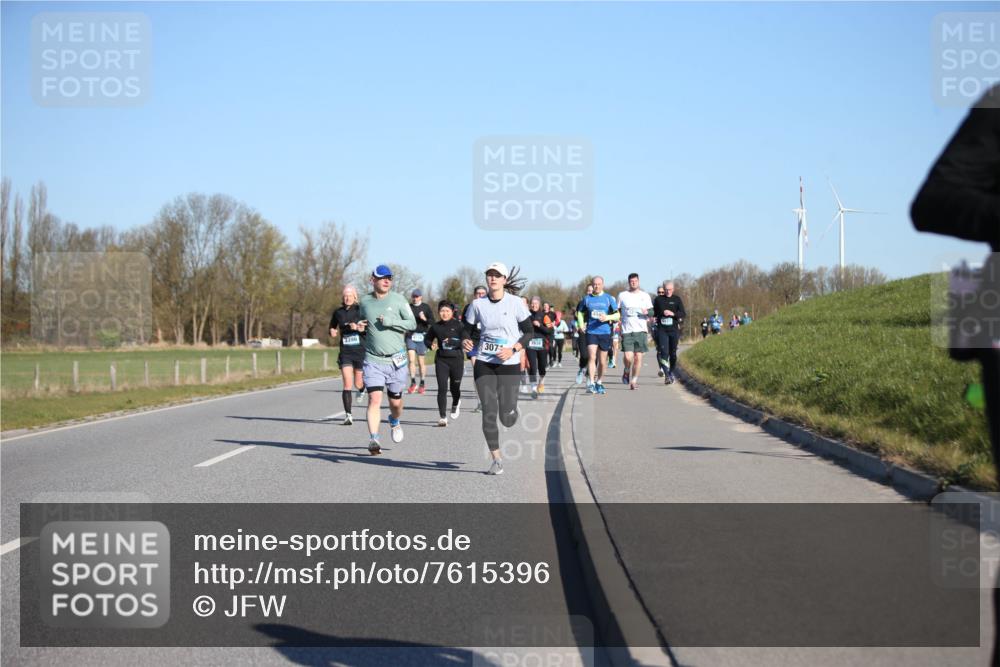 06.04.2025 - 44. Internationalen Wilhelmsburger Insellauf Jannik Wohlers http://msf.ph/oto/7615396 06.04.2025 09:34:11 Laufen 3396, 307, 3938 meine-sportfotos.de