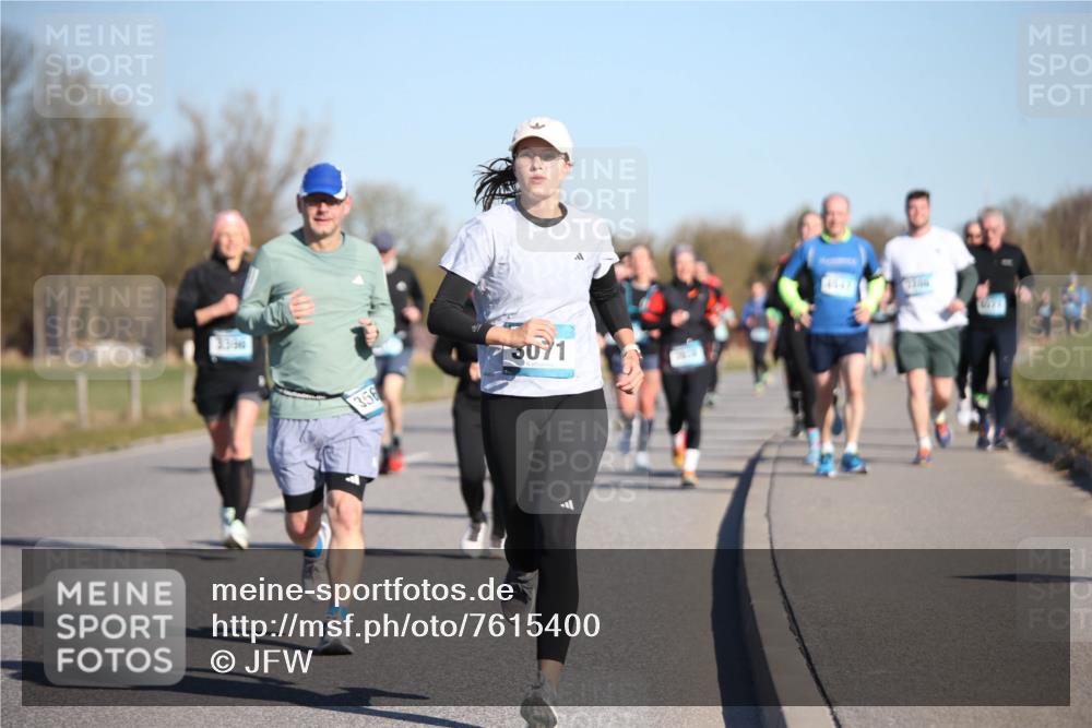 06.04.2025 - 44. Internationalen Wilhelmsburger Insellauf Jannik Wohlers http://msf.ph/oto/7615400 06.04.2025 09:34:12 Laufen 3, 39, 356, 78071 meine-sportfotos.de