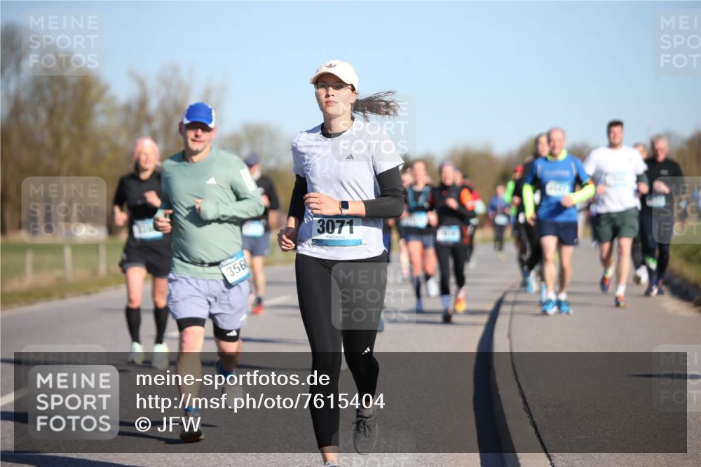 06.04.2025 - 44. Internationalen Wilhelmsburger Insellauf Jannik Wohlers http://msf.ph/oto/7615404 06.04.2025 09:34:12 Laufen 356, 3071 meine-sportfotos.de