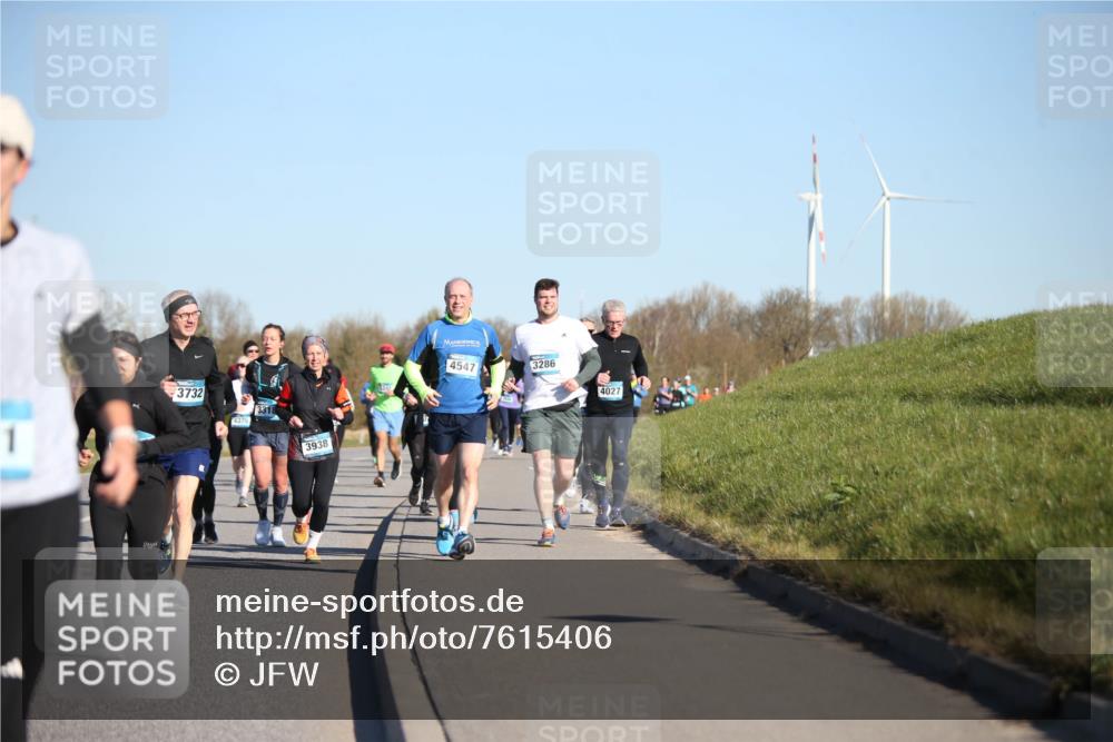 06.04.2025 - 44. Internationalen Wilhelmsburger Insellauf Jannik Wohlers http://msf.ph/oto/7615406 06.04.2025 09:34:14 Laufen 1, 3732, 331, 3938, 4547, 3286, 4027 meine-sportfotos.de