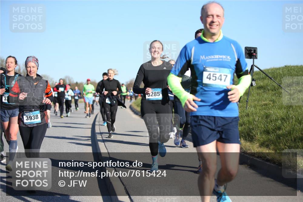 06.04.2025 - 44. Internationalen Wilhelmsburger Insellauf Jannik Wohlers http://msf.ph/oto/7615424 06.04.2025 09:34:20 Laufen 31, 3938, 3285, 4547 meine-sportfotos.de