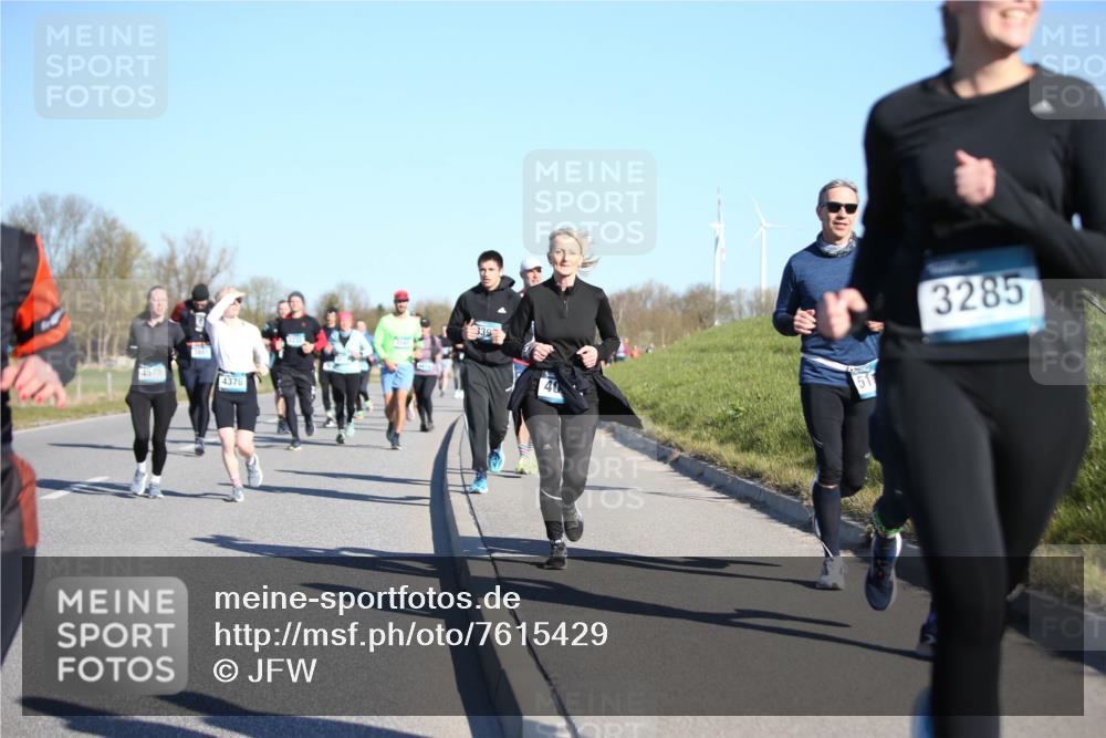 06.04.2025 - 44. Internationalen Wilhelmsburger Insellauf Jannik Wohlers http://msf.ph/oto/7615429 06.04.2025 09:34:21 Laufen 4376, 339, 40, 3285 meine-sportfotos.de