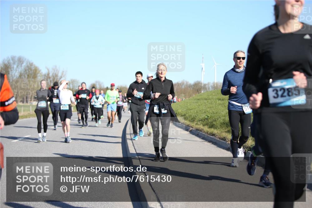 06.04.2025 - 44. Internationalen Wilhelmsburger Insellauf Jannik Wohlers http://msf.ph/oto/7615430 06.04.2025 09:34:21 Laufen 4575, 4376, 1241, 3393, 516, 3285 meine-sportfotos.de