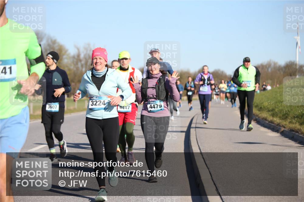 06.04.2025 - 44. Internationalen Wilhelmsburger Insellauf Jannik Wohlers http://msf.ph/oto/7615460 06.04.2025 09:34:28 Laufen 41, 3224, 3607, 4447, 4479, 1444, 415 meine-sportfotos.de