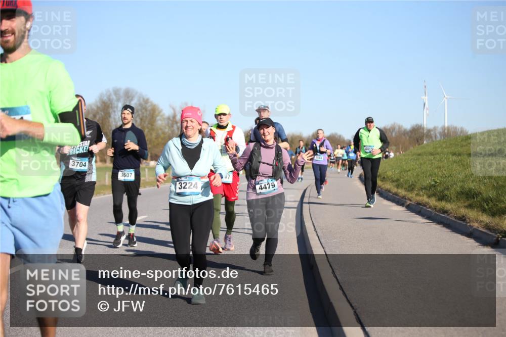 06.04.2025 - 44. Internationalen Wilhelmsburger Insellauf Jannik Wohlers http://msf.ph/oto/7615465 06.04.2025 09:34:28 Laufen 3704, 3607, 3224, 4479, 3444, 4415 meine-sportfotos.de