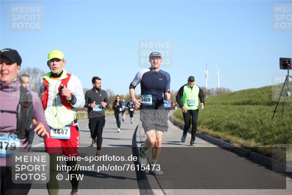 06.04.2025 - 44. Internationalen Wilhelmsburger Insellauf Jannik Wohlers http://msf.ph/oto/7615473 06.04.2025 09:34:30 Laufen 479, 4447, 3495, 3489, 4415 meine-sportfotos.de