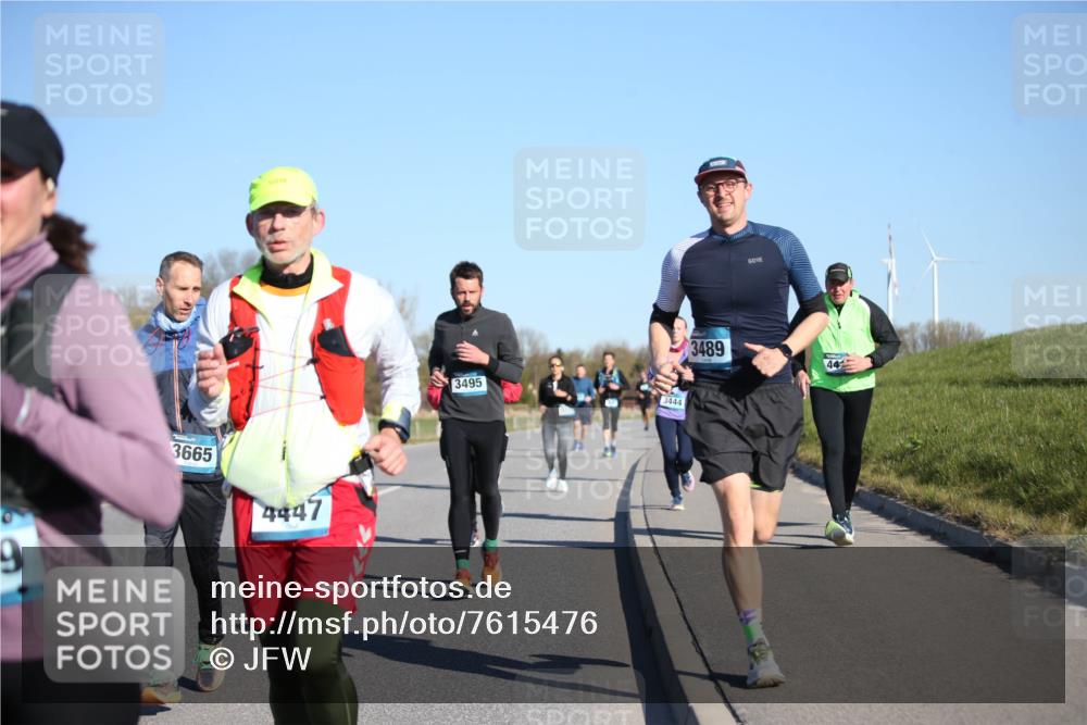 06.04.2025 - 44. Internationalen Wilhelmsburger Insellauf Jannik Wohlers http://msf.ph/oto/7615476 06.04.2025 09:34:31 Laufen 9, 3665, 4447, 3495, 3444, 3489, 44 meine-sportfotos.de