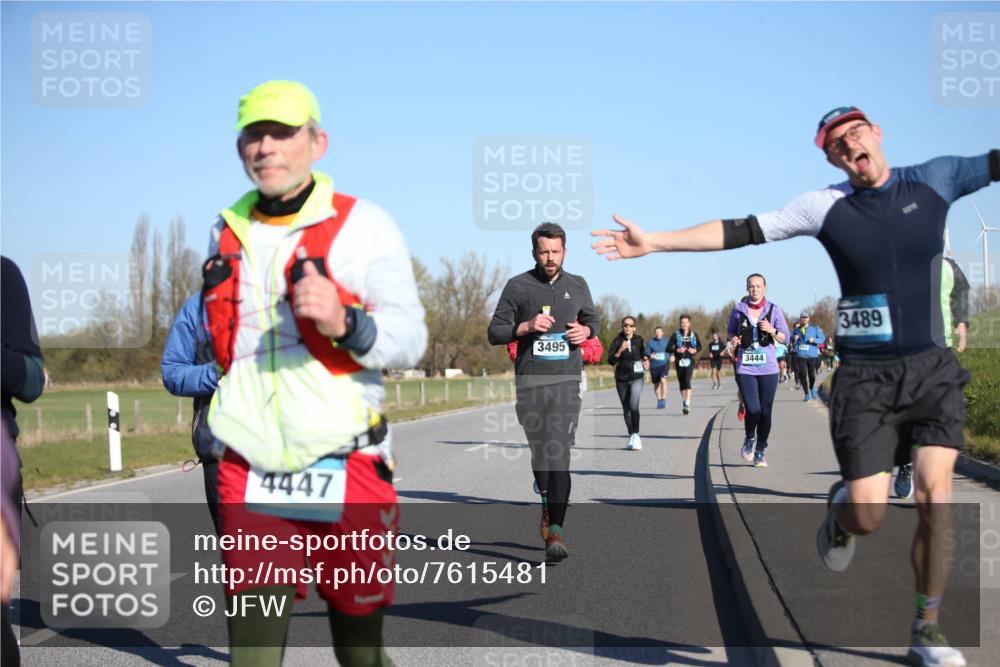 06.04.2025 - 44. Internationalen Wilhelmsburger Insellauf Jannik Wohlers http://msf.ph/oto/7615481 06.04.2025 09:34:31 Laufen 4447, 3495, 3444, 3489 meine-sportfotos.de