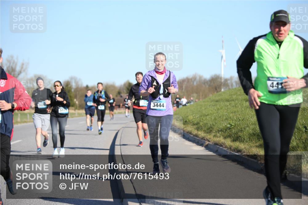 06.04.2025 - 44. Internationalen Wilhelmsburger Insellauf Jannik Wohlers http://msf.ph/oto/7615493 06.04.2025 09:34:33 Laufen 703, 5175, 3444, 44 meine-sportfotos.de