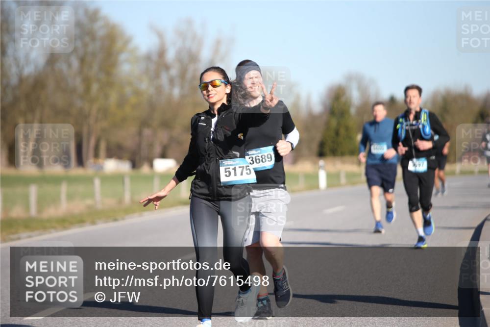 06.04.2025 - 44. Internationalen Wilhelmsburger Insellauf Jannik Wohlers http://msf.ph/oto/7615498 06.04.2025 09:34:34 Laufen 5175, 3689 meine-sportfotos.de