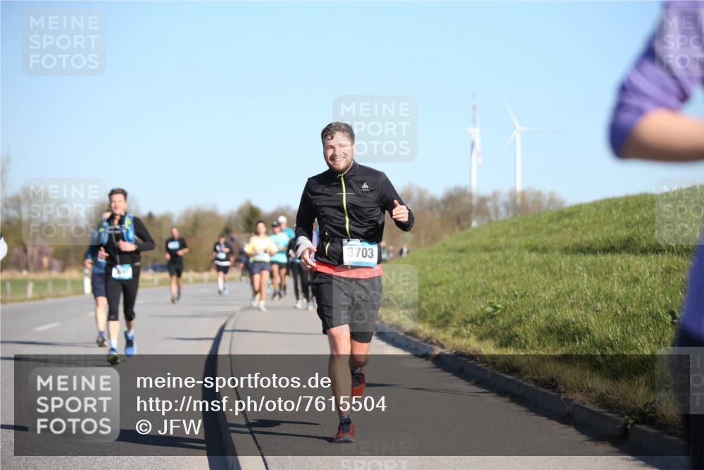 06.04.2025 - 44. Internationalen Wilhelmsburger Insellauf Jannik Wohlers http://msf.ph/oto/7615504 06.04.2025 09:34:36 Laufen 3703 meine-sportfotos.de