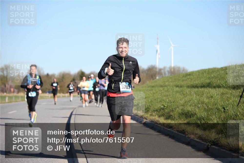 06.04.2025 - 44. Internationalen Wilhelmsburger Insellauf Jannik Wohlers http://msf.ph/oto/7615507 06.04.2025 09:34:36 Laufen 3703 meine-sportfotos.de