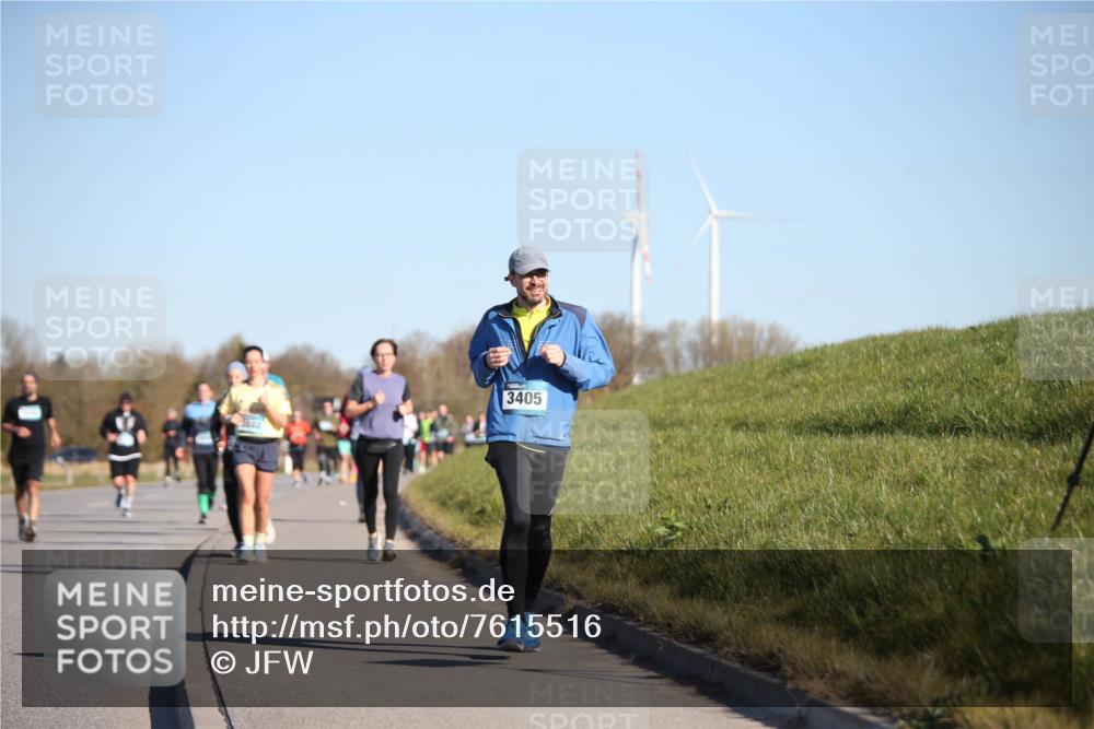 06.04.2025 - 44. Internationalen Wilhelmsburger Insellauf Jannik Wohlers http://msf.ph/oto/7615516 06.04.2025 09:34:39 Laufen 3405 meine-sportfotos.de