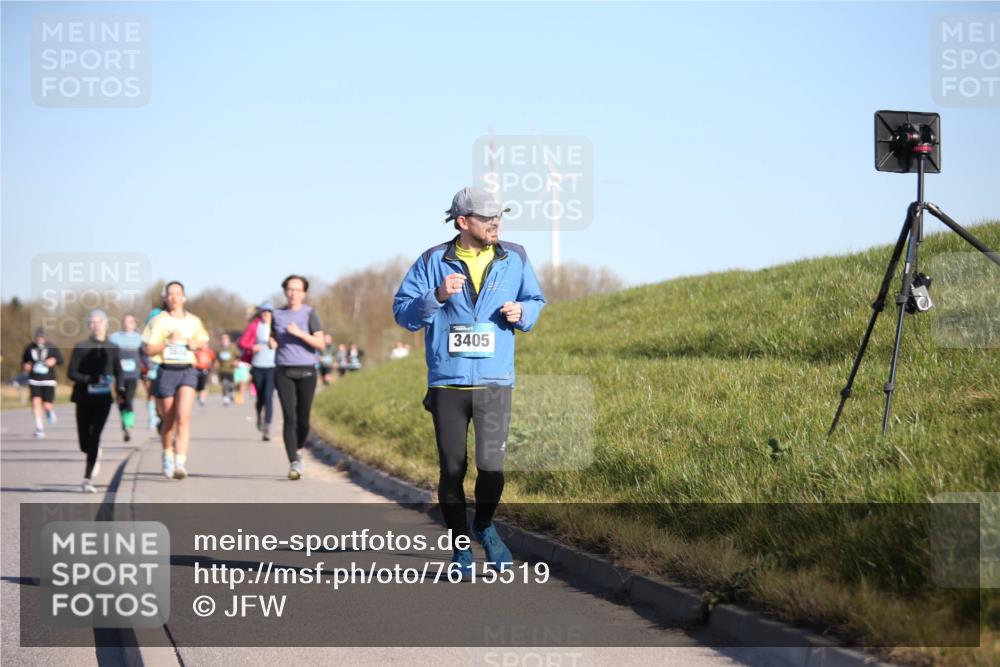 06.04.2025 - 44. Internationalen Wilhelmsburger Insellauf Jannik Wohlers http://msf.ph/oto/7615519 06.04.2025 09:34:40 Laufen 3405 meine-sportfotos.de