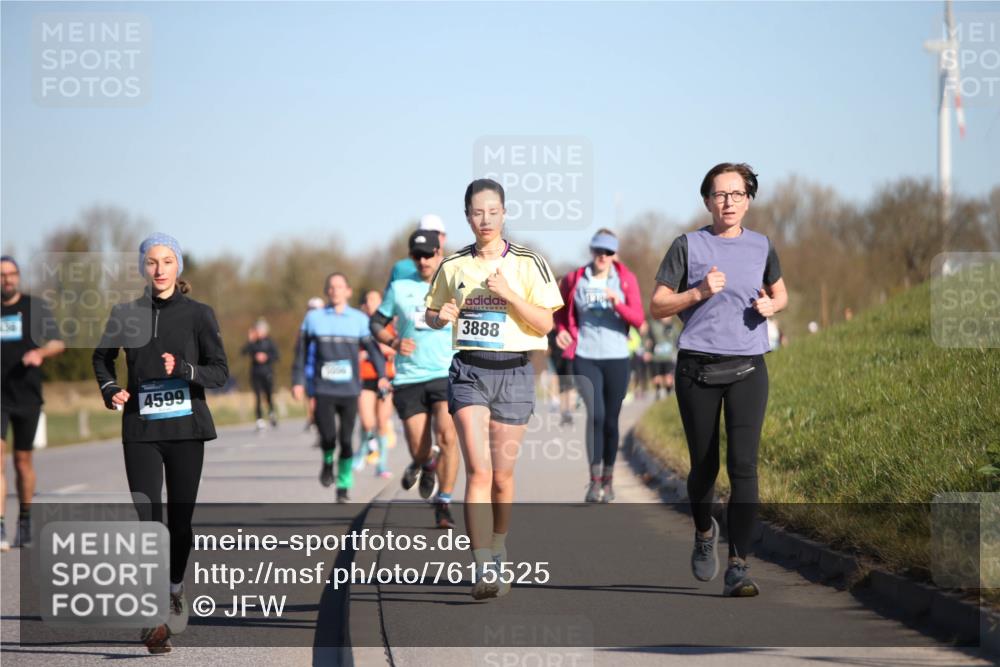 06.04.2025 - 44. Internationalen Wilhelmsburger Insellauf Jannik Wohlers http://msf.ph/oto/7615525 06.04.2025 09:34:43 Laufen 4599, 3888 meine-sportfotos.de