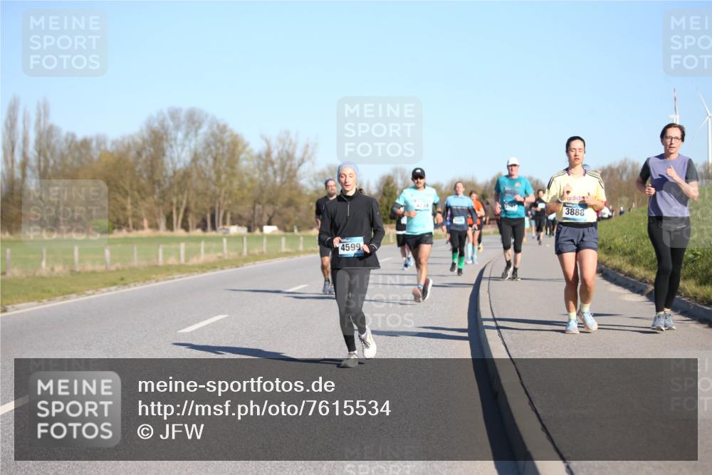 06.04.2025 - 44. Internationalen Wilhelmsburger Insellauf Jannik Wohlers http://msf.ph/oto/7615534 06.04.2025 09:34:45 Laufen 4599, 4239, 3888 meine-sportfotos.de