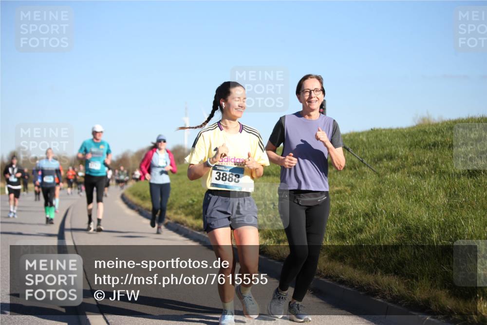 06.04.2025 - 44. Internationalen Wilhelmsburger Insellauf Jannik Wohlers http://msf.ph/oto/7615555 06.04.2025 09:34:48 Laufen 3888 meine-sportfotos.de