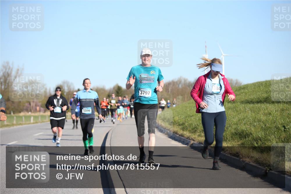 06.04.2025 - 44. Internationalen Wilhelmsburger Insellauf Jannik Wohlers http://msf.ph/oto/7615557 06.04.2025 09:34:49 Laufen 5096, 3797 meine-sportfotos.de
