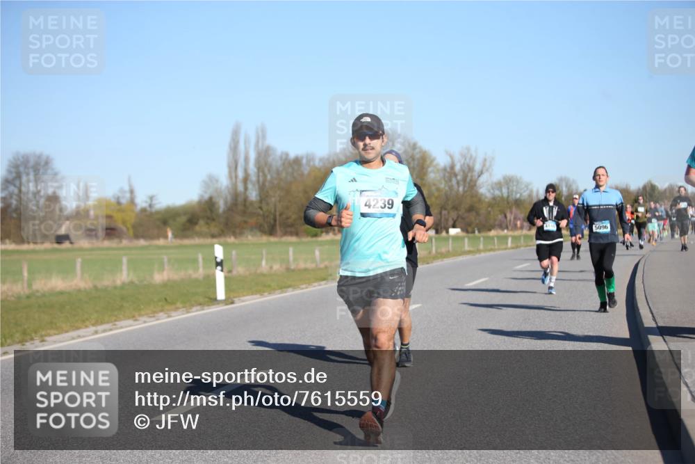 06.04.2025 - 44. Internationalen Wilhelmsburger Insellauf Jannik Wohlers http://msf.ph/oto/7615559 06.04.2025 09:34:50 Laufen 4239, 5096 meine-sportfotos.de