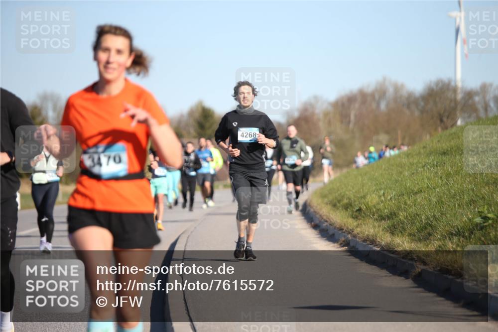 06.04.2025 - 44. Internationalen Wilhelmsburger Insellauf Jannik Wohlers http://msf.ph/oto/7615572 06.04.2025 09:34:55 Laufen 3470, 4268 meine-sportfotos.de