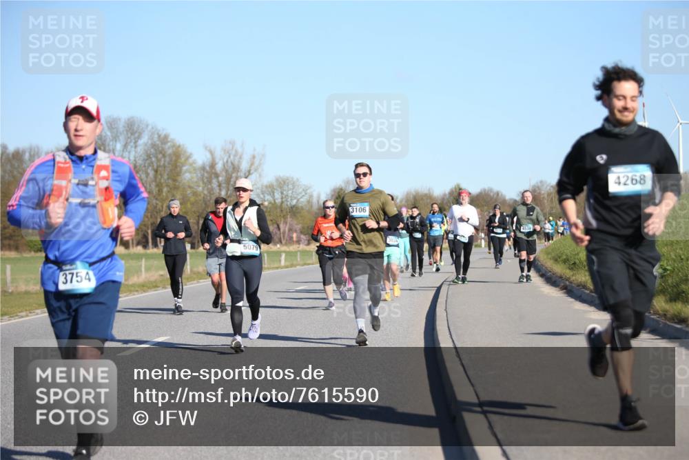 06.04.2025 - 44. Internationalen Wilhelmsburger Insellauf Jannik Wohlers http://msf.ph/oto/7615590 06.04.2025 09:35:00 Laufen 3754, 5079, 3106, 3034, 4268 meine-sportfotos.de