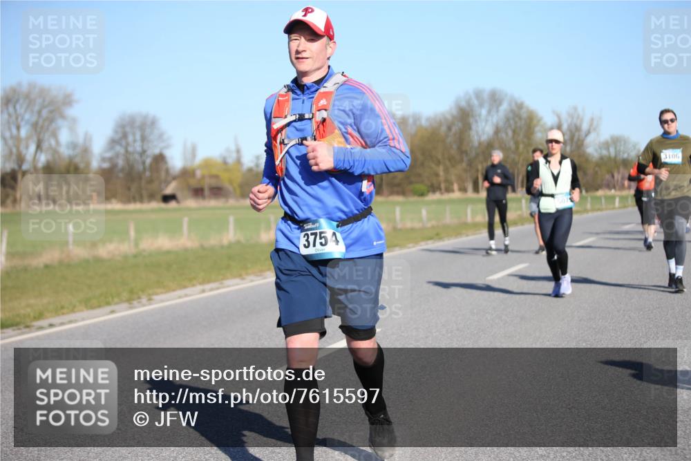 06.04.2025 - 44. Internationalen Wilhelmsburger Insellauf Jannik Wohlers http://msf.ph/oto/7615597 06.04.2025 09:35:01 Laufen 3754, 3106 meine-sportfotos.de