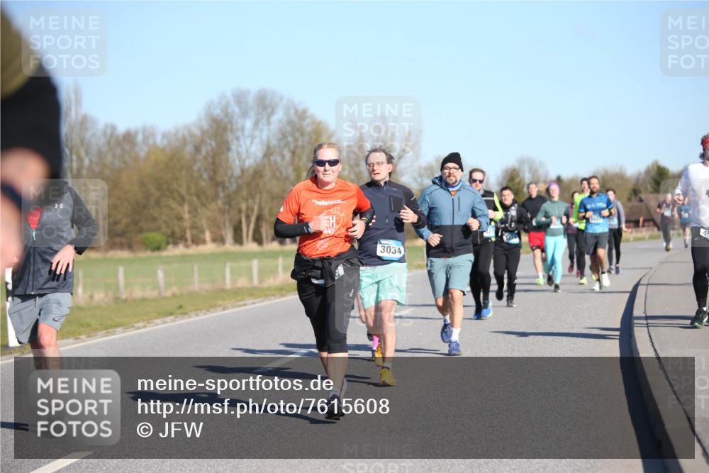 06.04.2025 - 44. Internationalen Wilhelmsburger Insellauf Jannik Wohlers http://msf.ph/oto/7615608 06.04.2025 09:35:05 Laufen 3034 meine-sportfotos.de