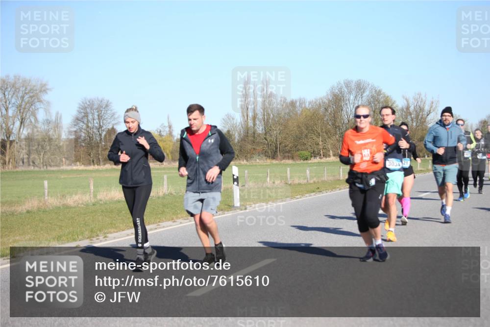 06.04.2025 - 44. Internationalen Wilhelmsburger Insellauf Jannik Wohlers http://msf.ph/oto/7615610 06.04.2025 09:35:06 Laufen  meine-sportfotos.de