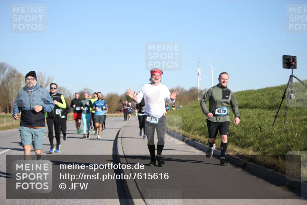 06.04.2025 - 44. Internationalen Wilhelmsburger Insellauf Jannik Wohlers http://msf.ph/oto/7615616 06.04.2025 09:35:07 Laufen 4275, 4539, 4538 meine-sportfotos.de