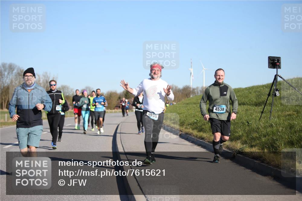 06.04.2025 - 44. Internationalen Wilhelmsburger Insellauf Jannik Wohlers http://msf.ph/oto/7615621 06.04.2025 09:35:08 Laufen 4279, 4539, 4538 meine-sportfotos.de