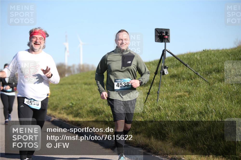 06.04.2025 - 44. Internationalen Wilhelmsburger Insellauf Jannik Wohlers http://msf.ph/oto/7615622 06.04.2025 09:35:08 Laufen 4539, 4538 meine-sportfotos.de
