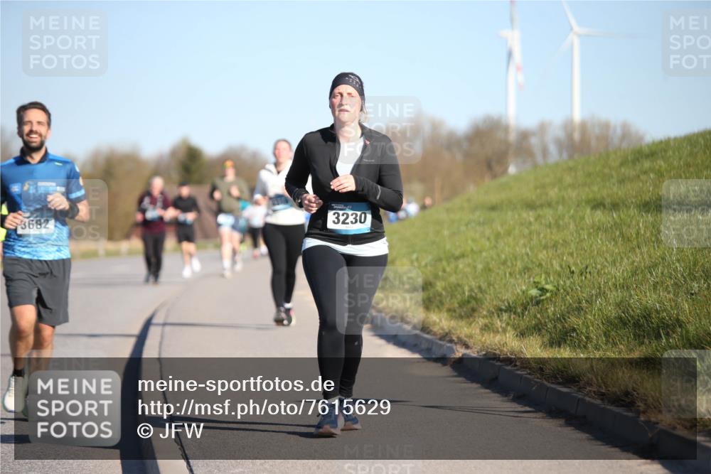06.04.2025 - 44. Internationalen Wilhelmsburger Insellauf Jannik Wohlers http://msf.ph/oto/7615629 06.04.2025 09:35:10 Laufen 3682, 3230 meine-sportfotos.de