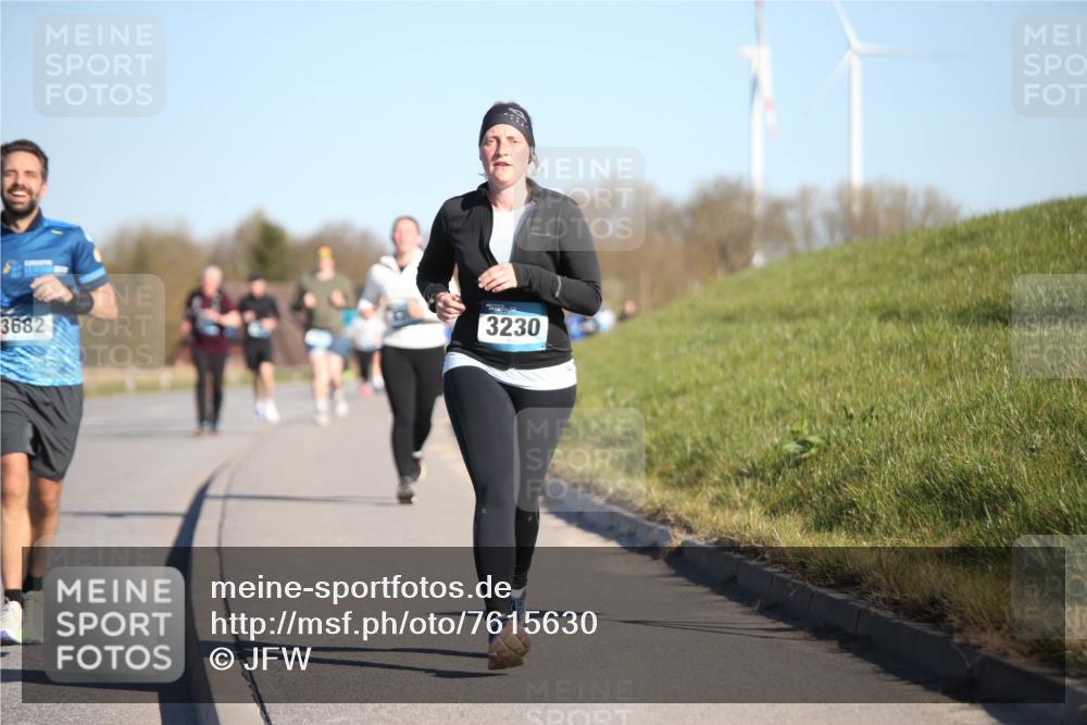06.04.2025 - 44. Internationalen Wilhelmsburger Insellauf Jannik Wohlers http://msf.ph/oto/7615630 06.04.2025 09:35:10 Laufen 3682, 3230 meine-sportfotos.de