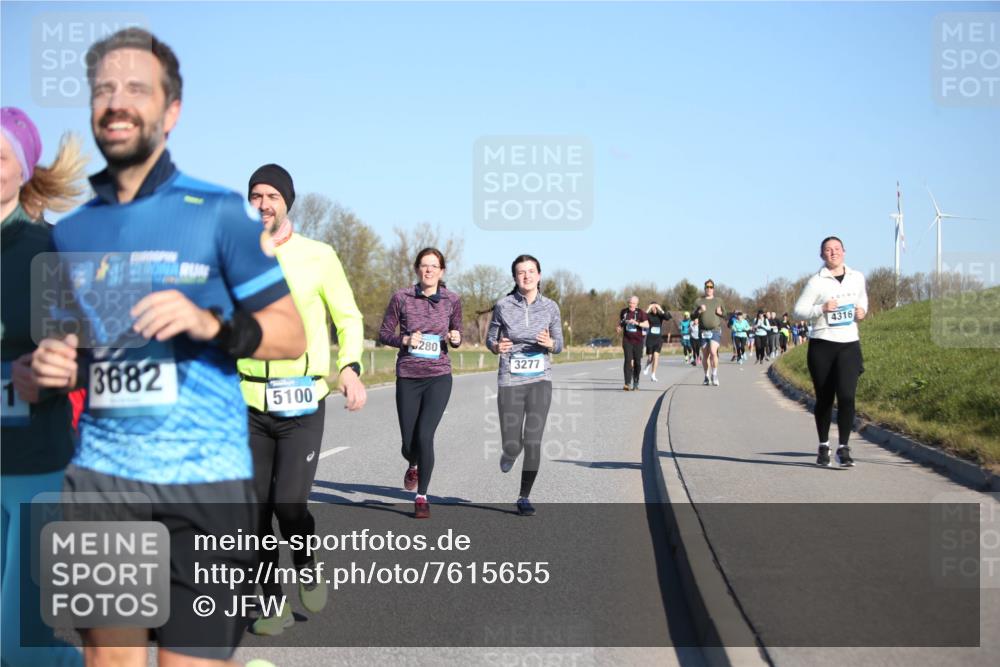 06.04.2025 - 44. Internationalen Wilhelmsburger Insellauf Jannik Wohlers http://msf.ph/oto/7615655 06.04.2025 09:35:15 Laufen 3682, 5100, 280, 4316, 3277 meine-sportfotos.de