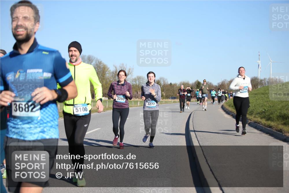 06.04.2025 - 44. Internationalen Wilhelmsburger Insellauf Jannik Wohlers http://msf.ph/oto/7615656 06.04.2025 09:35:15 Laufen 3682, 5100, 3280, 3277, 4316 meine-sportfotos.de