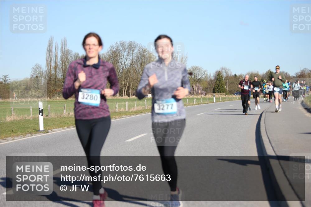 06.04.2025 - 44. Internationalen Wilhelmsburger Insellauf Jannik Wohlers http://msf.ph/oto/7615663 06.04.2025 09:35:17 Laufen 3280, 3277 meine-sportfotos.de
