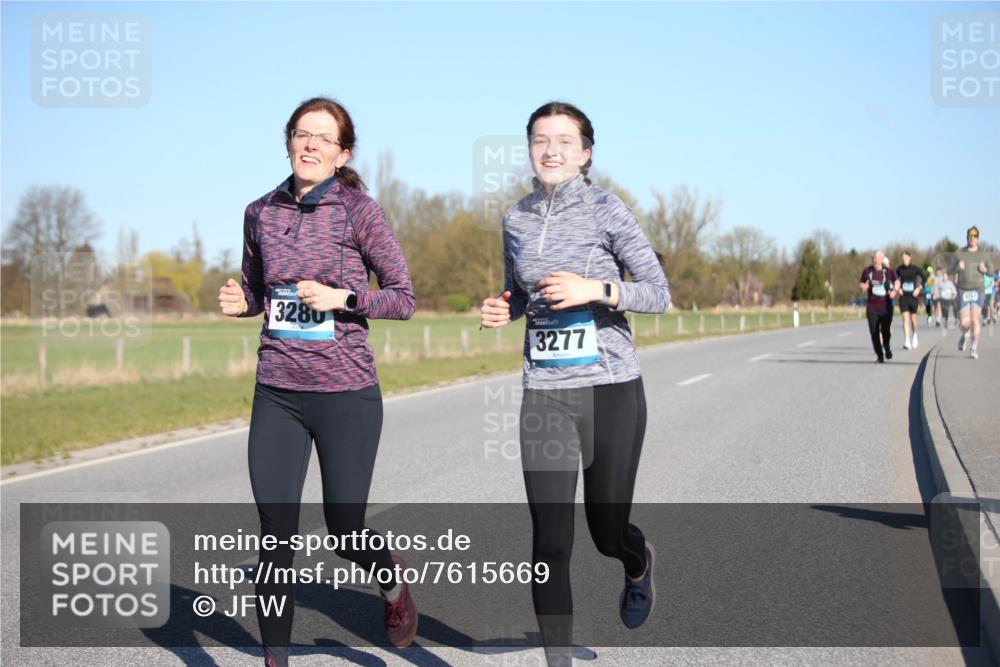 06.04.2025 - 44. Internationalen Wilhelmsburger Insellauf Jannik Wohlers http://msf.ph/oto/7615669 06.04.2025 09:35:17 Laufen 3280, 3277 meine-sportfotos.de